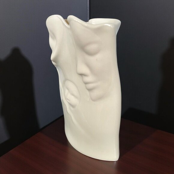 Sara Lund Blue Sky Porcelain - Bisque / White Vase - Father - Mother - Child - Picture 2 of 11